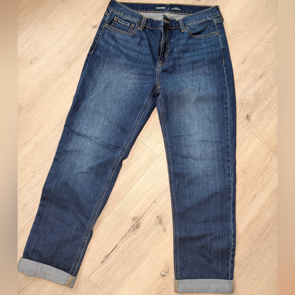 Old Navy Women’s Size 8 Dark Blue Boyfriend Jeans